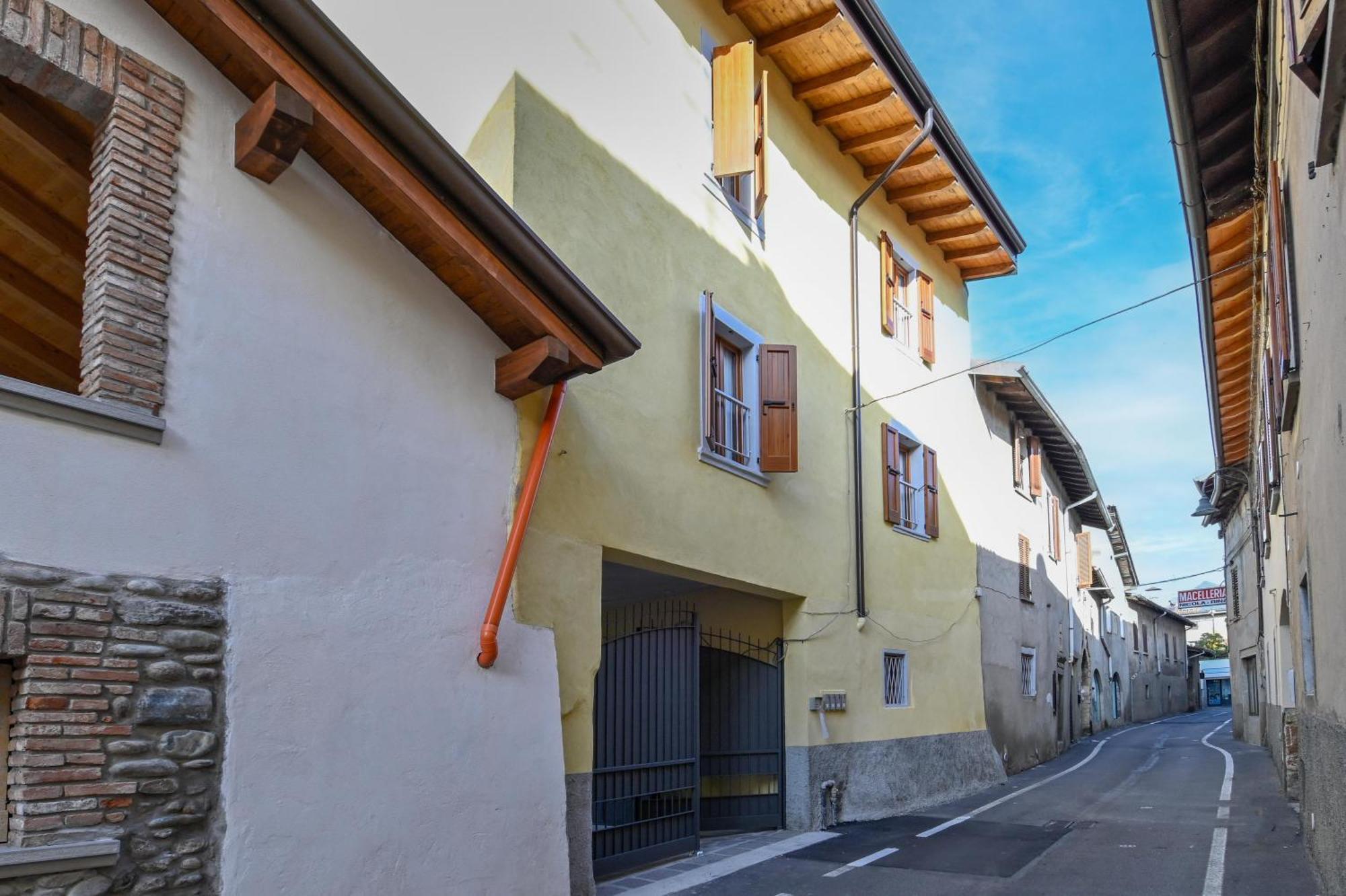 La Corte Di Scanzo Scanzorosciate Exterior photo